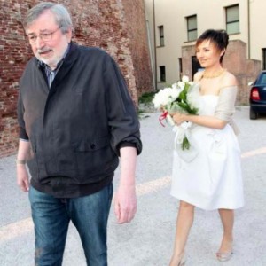 Francesco Guccini e moglie