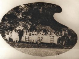 Banchetto sotto l'albero monumentale il Castagno dei Cento Cavalli - 1923