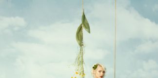 Lo smoking donna come abito da sposa di La Vie En Blanc Atelier Abiti Sposa: La Vie En Blanc Atelier