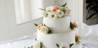 Come realizzare una torta nuziale a piani degna dei migliori chef pasticcieri Come realizzare una torta nuziale a piani